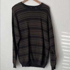 Men’s Izod crewneck striped 100% cotton sweater size L